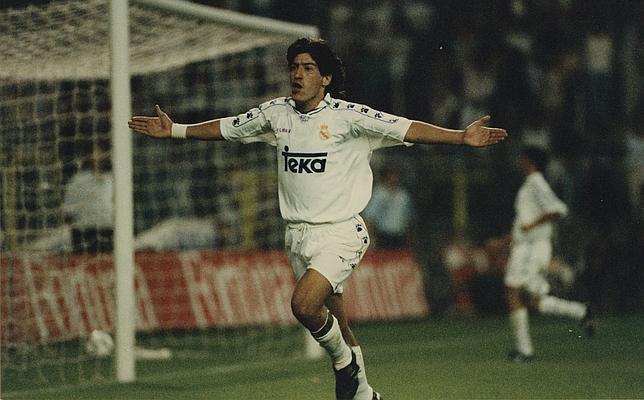 Zamorano fue el héroe madridista en El Clásico de 1995 - Odio Eterno Al Fútbol Moderno 