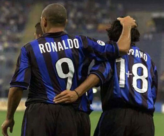 Ronaldo e Iván Zamorano en el Inter de Milán - Odio Eterno Al Fútbol Moderno