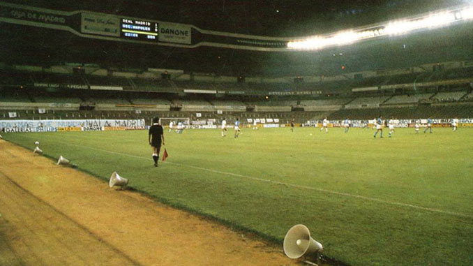 Estadio Santiago Bernabéu vacío durante el partido del silencio - Odio Eterno Al Fútbol Moderno