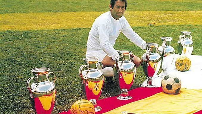 Paco Gento único futbolista que puede presumir de tener 6 Copas de Europa en su palmarés - Odio Eterno Al Fútbol Moderno