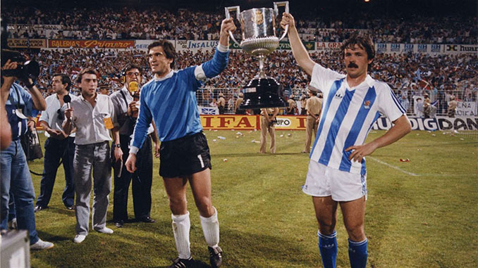 Arconada y Larrañaga con la Copa del Rey de 1987 - Odio Eterno Al Fútbol Moderno
