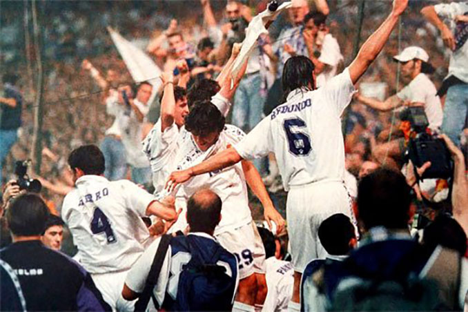 Celebración del Real Madrid, campeón de la Liga 96-97 - Odio Eterno Al Fútbol Moderno