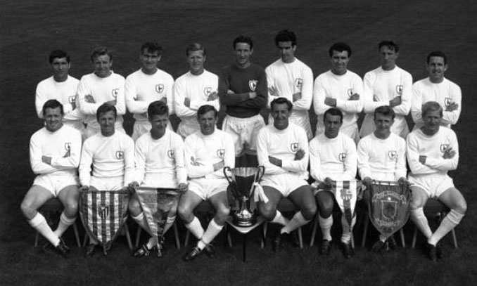 Tottenham Hotspur con la Recopa de Europa de 1963 - Odio Eterno Al Fútbol Moderno