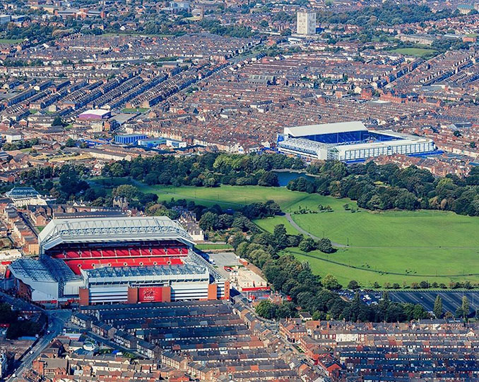 Anfield y Goodison Park separados por el Stanley Park - Odio Eterno Al Fútbol Moderno  