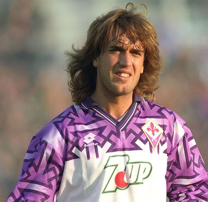 La camiseta de la Fiorentina con "esvásticas" es una de las más polémicas en la historia del fútbol - Odio Eterno Al Fútbol Moderno 