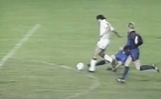 El inexistente penalti señalado por Brito Arceo en el Barcelona vs Sevilla de 1989 - Odio Eterno Al Fútbol Moderno 