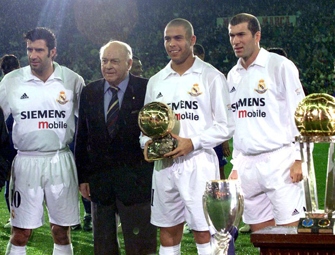 Figo, Ronaldo y Zidane con Di Stéfano - Odio Eterno Al Fútbol Moderno