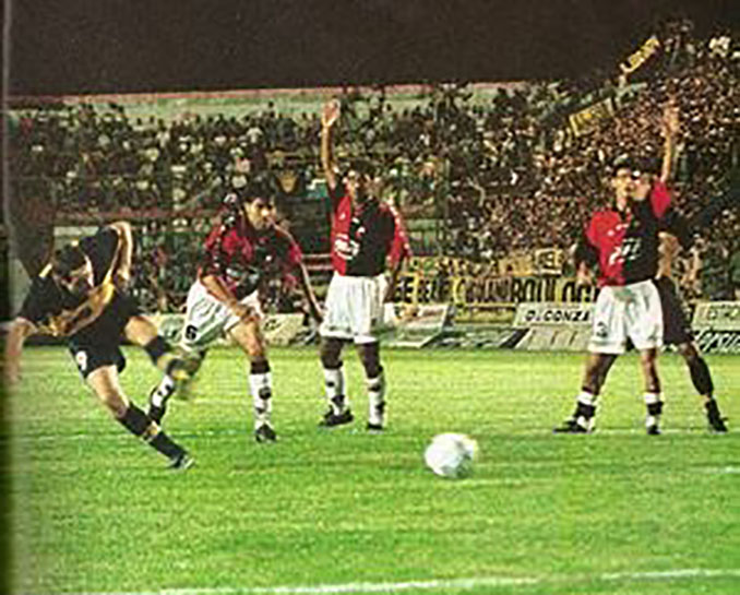 El gol de Palermo con los ligamentos rotos - Odio Eterno Al Fútbol Moderno