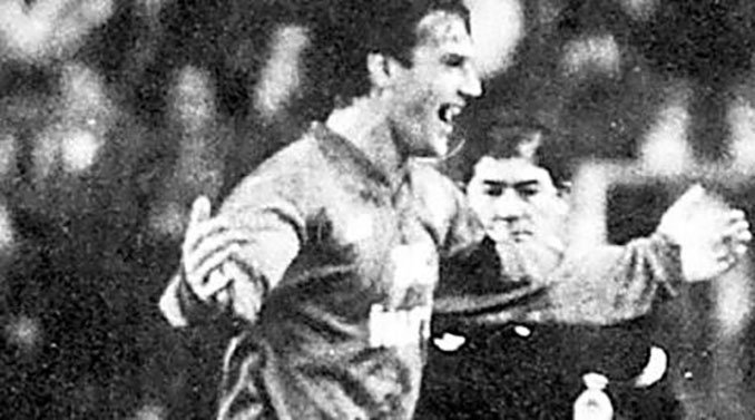 Jan Urban logró un hat trick ante el Real Madrid en la temporada 1990-1991 - Odio Eterno Al Fútbol Moderno 