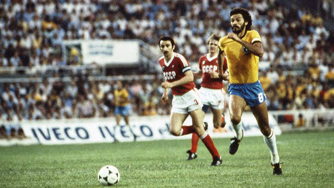 Sócrates en el Brasil vs URSS del Mundial de 1982 - Odio Eterno Al Fútbol Moderno