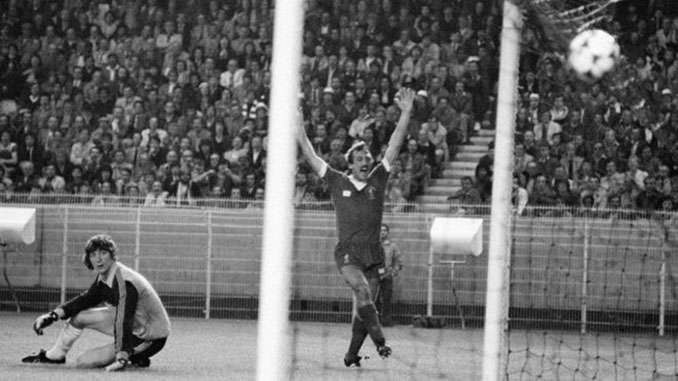 Gol de Alan Kennedy en la final de la Copa de Europa de 1981 - Odio Eterno Al Fútbol Moderno