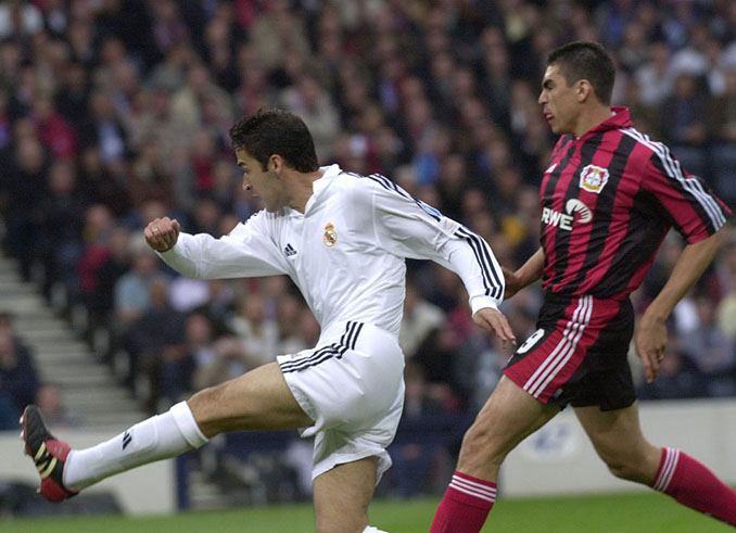 El gol de Raúl al Bayer Leverkusen abrió el camino de la "novena" para el Real Madrid - Odio Eterno Al Fútbol Moderno