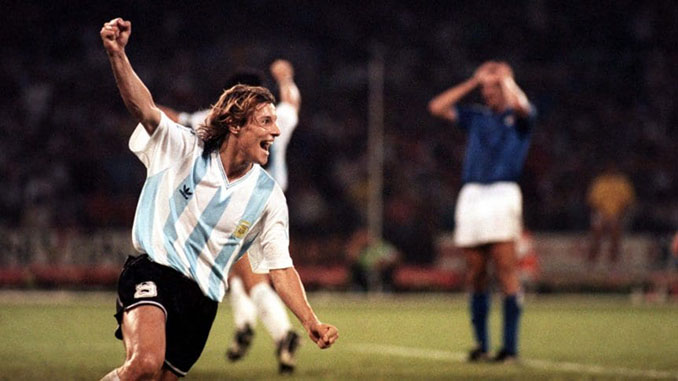 Caniggia celebrando su gol en el Italia vs Argentina de 1990 - Odio Eterno Al Fútbol Moderno