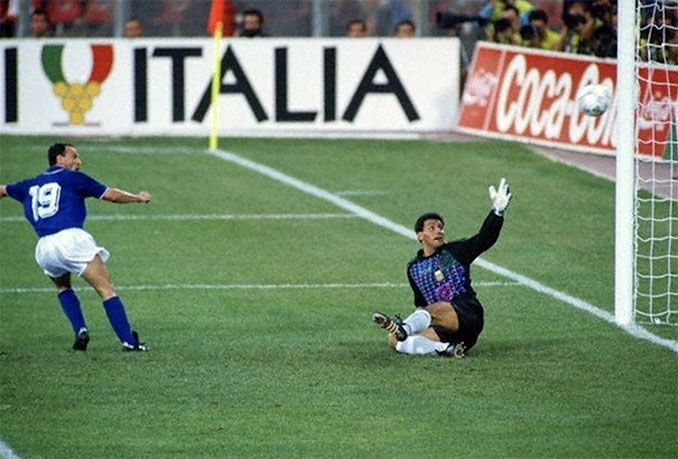 Schillaci abrió el marcador del Italia vs Argentina de 1990 - Odio Eterno Al Fútbol Moderno