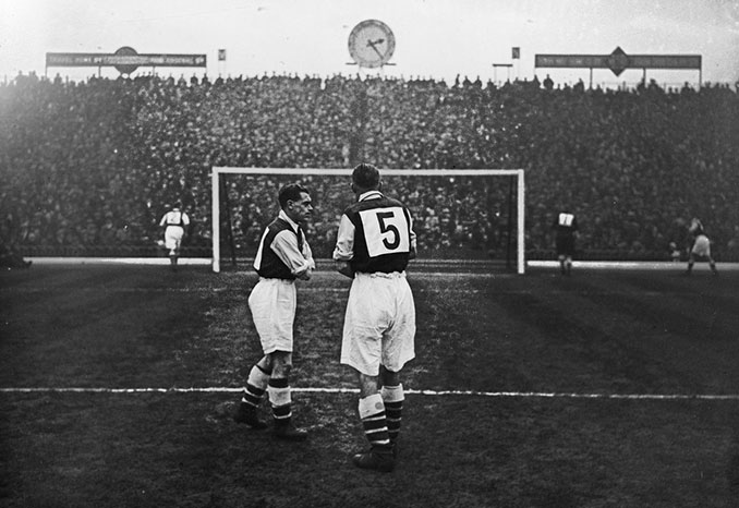 Sheffield Wednesday y Arsenal disputaron el primer partido con dorsales en 1928 - Odio Eterno Al Fútbol Moderno 