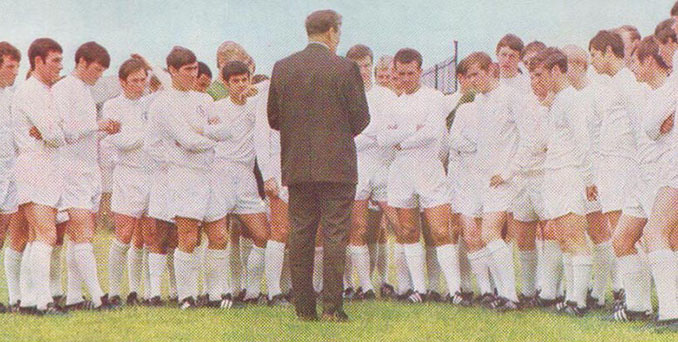 La camiseta del Leeds United es blanca desde 1961 - Odio Eterno Al Fútbol Moderno 