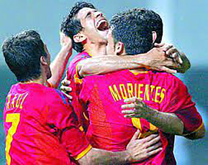 El debut de España en el Mundial de 2002 ante Eslovenia se saldó con victoria - Odio Eterno Al Fútbol Moderno