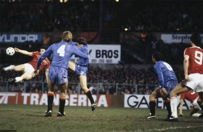 El golazo de volea de Mark Hughes a España en 1985 - Odio Eterno Al Fútbol Moderno