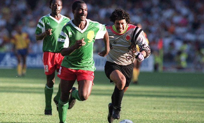 El doblete de Roger Milla metió a Camerún en los cuartos de final de Italia ’90 - Odio Eterno Al Fútbol Moderno 