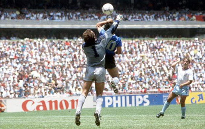 La “mano de Dios” no habría valido de existir el VAR en 1986 - Odio Eterno Al Fútbol Moderno