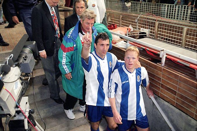 Stoichkov y Koeman con la camiseta del Oporto - Odio Eterno Al Fútbol Moderno 
