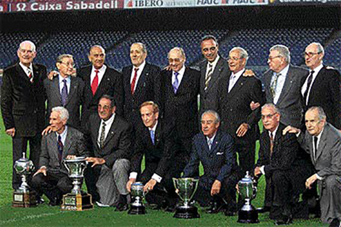 Plantilla del Barça de las Cinco Copas en 2002 - Odio Eterno Al Fútbol Moderno