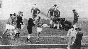 La Batalla de Santiago, uno de los partidos más violentos en la historia de los Mundiales - Odio Eterno Al Fútbol Moderno
